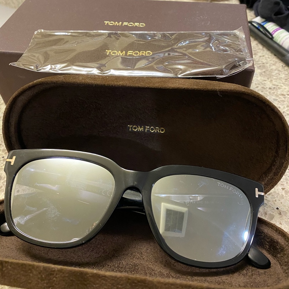 TOM FORD BRAND NEW SUNNIES - Picture 1 of 7